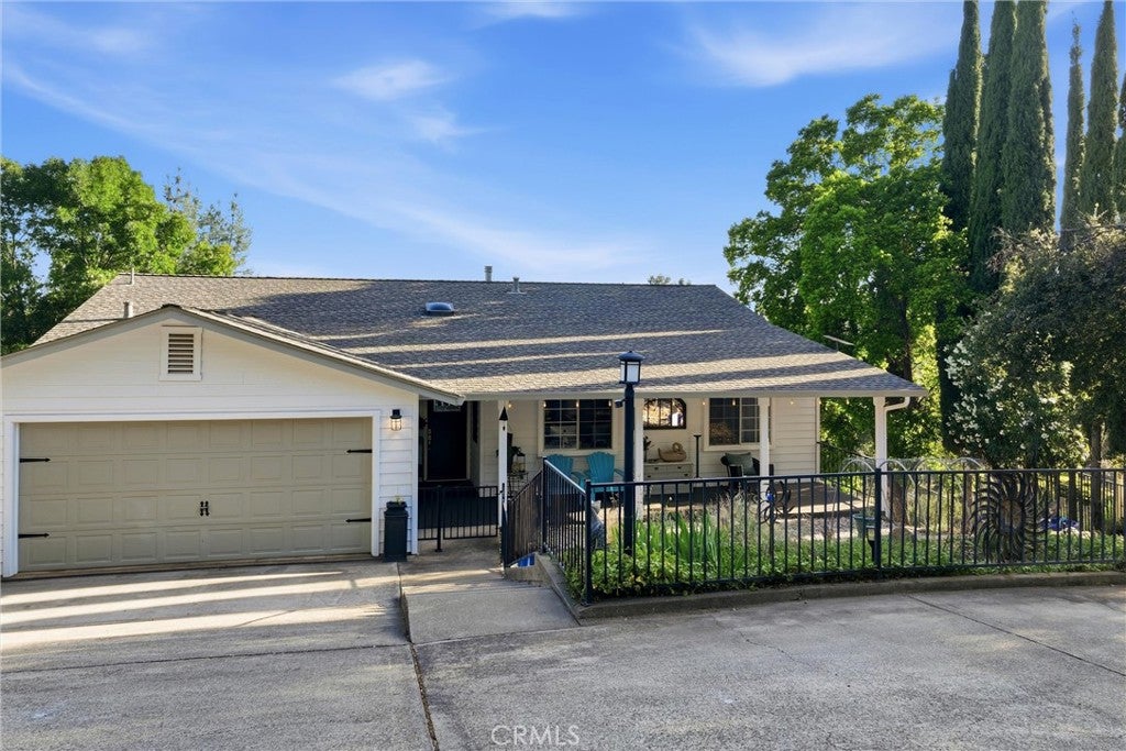 17432 Greenridge