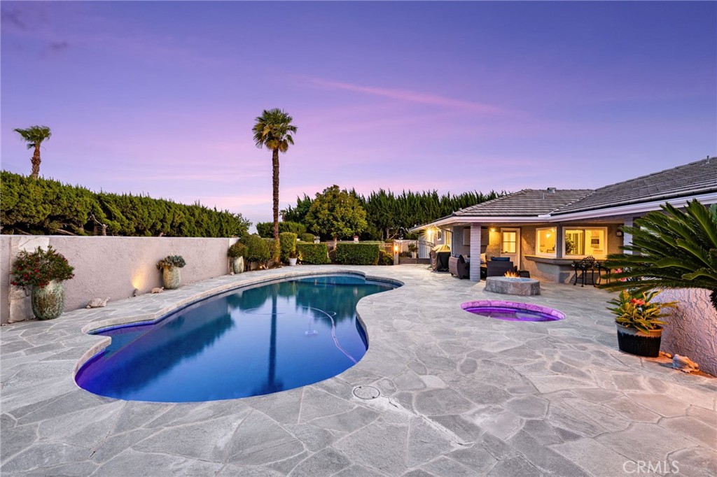 1738 N Ukiah Way