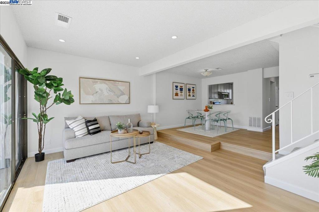 SKYWEST - Residential