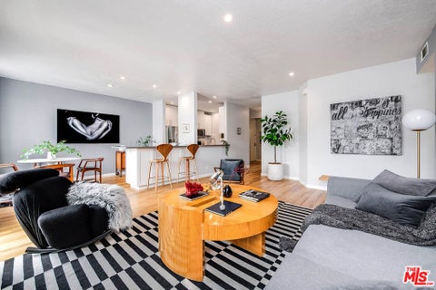 Photo of 1310 N Detroit Street #206, Los Angeles, CA 90046 (MLS # 26963915)