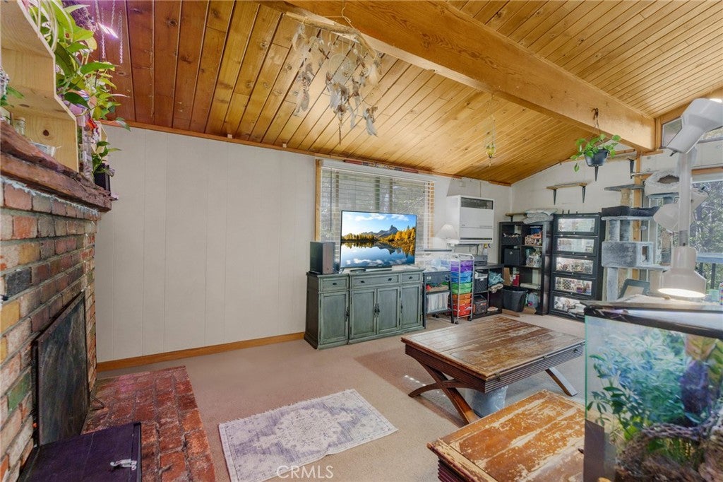 32892 Lone Pine