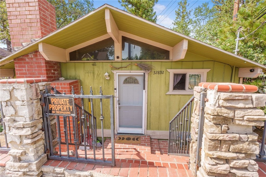 32892 Lone Pine