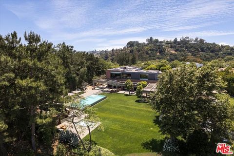 Photo of 3350 Stone Ridge Lane, Los Angeles, CA 90077 (MLS # 25551623)