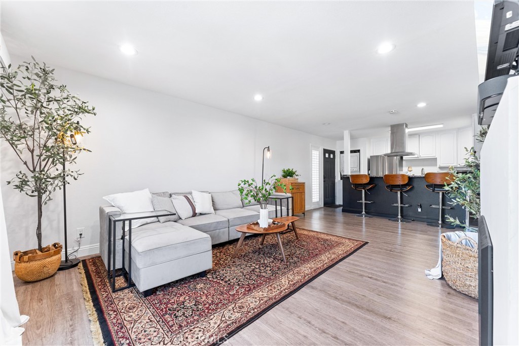 Alamitos Beach (AB) - Residential