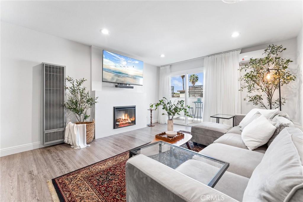 Alamitos Beach (AB) - Residential