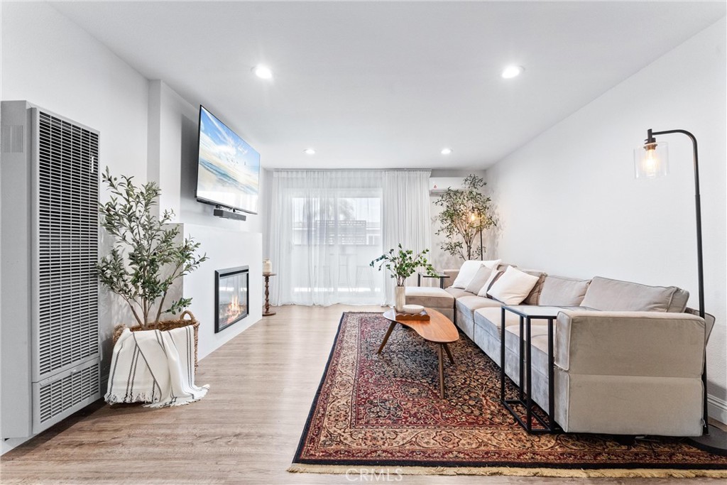 Alamitos Beach (AB) - Residential