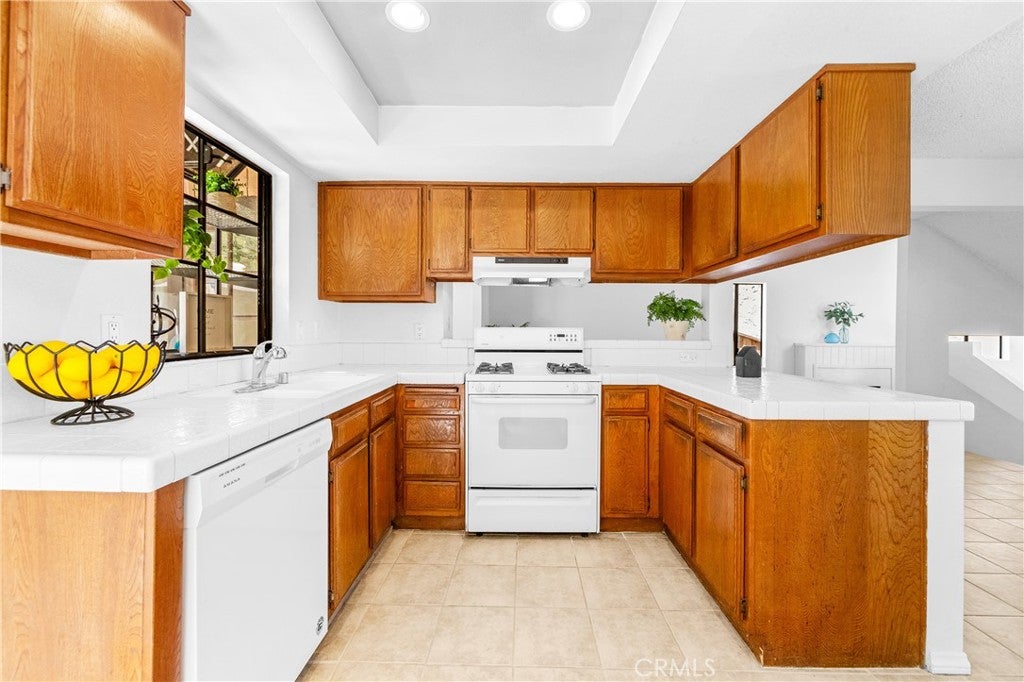 1407 Lakeside, Huntington Beach CA 92648 - Photo 27