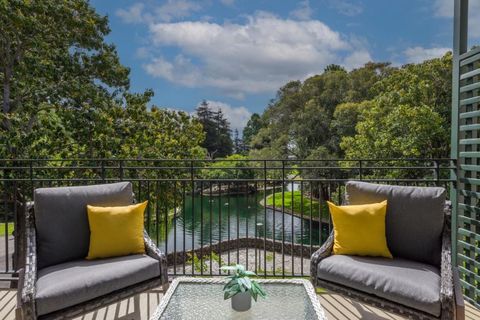 Photo of 904 Peninsula Avenue #307, San Mateo, CA 94401 (MLS # ML82045503)
