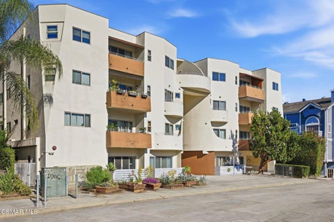 Photo of 5016 Bakman Avenue #104, North Hollywood, CA 91601 (MLS # 226003934)