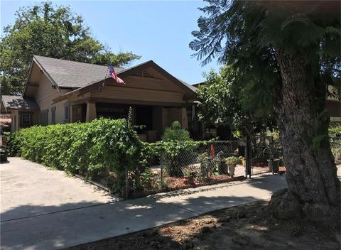 806 N Lacy Santa Ana CA 92701