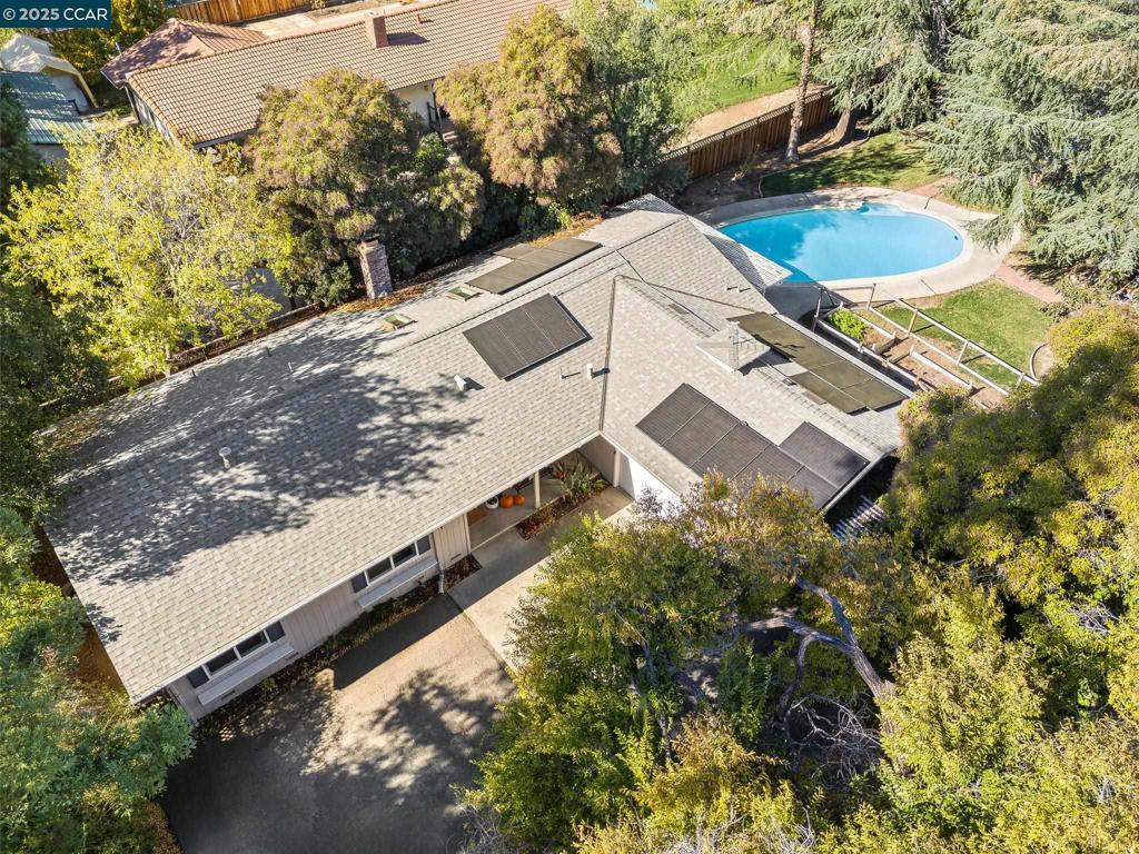 CARRIAGE SQUARE - Residential