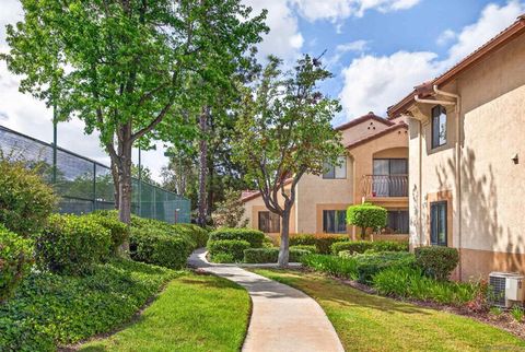 Photo of 12191 Cuyamaca College Dr Dr E #611, El Cajon, CA 92019 (MLS # 260010087SD)