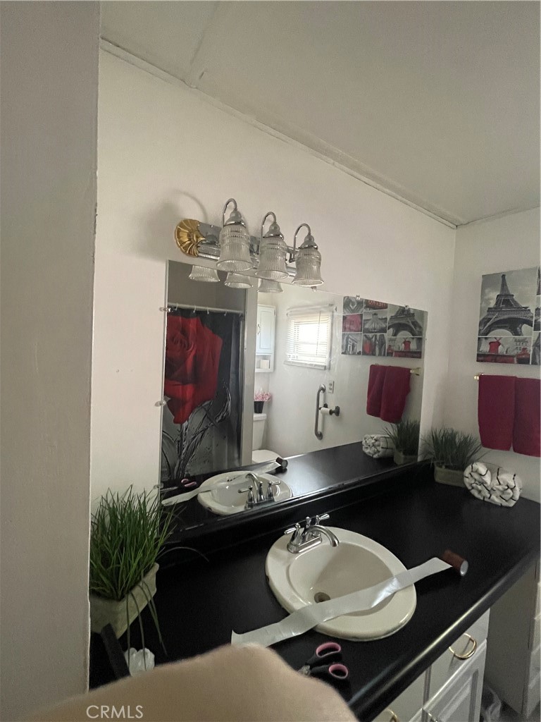 Desert Crest Country Club - Residential Lease