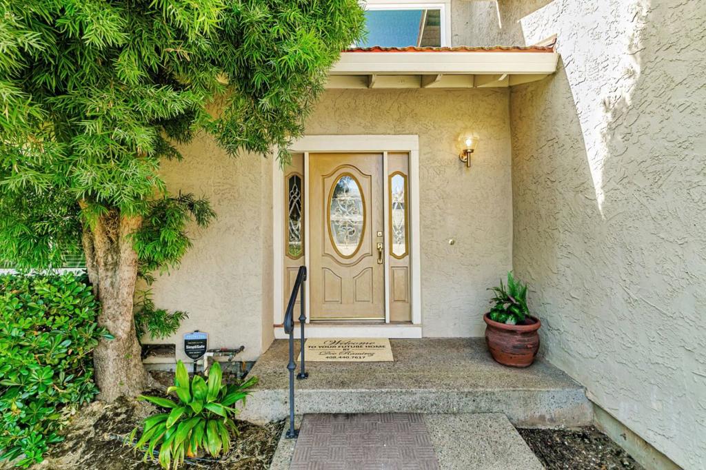 3012 Lake Estates Court