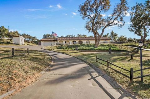 2157 Via Dieguenos Alpine CA 91901