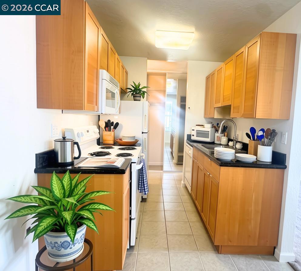 1586 Sunnyvale Ave 37