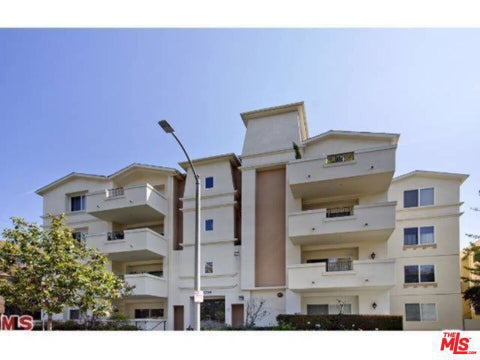 Photo of 1726 S Bentley Avenue #304, Los Angeles, CA 90025 (MLS # 26833681)