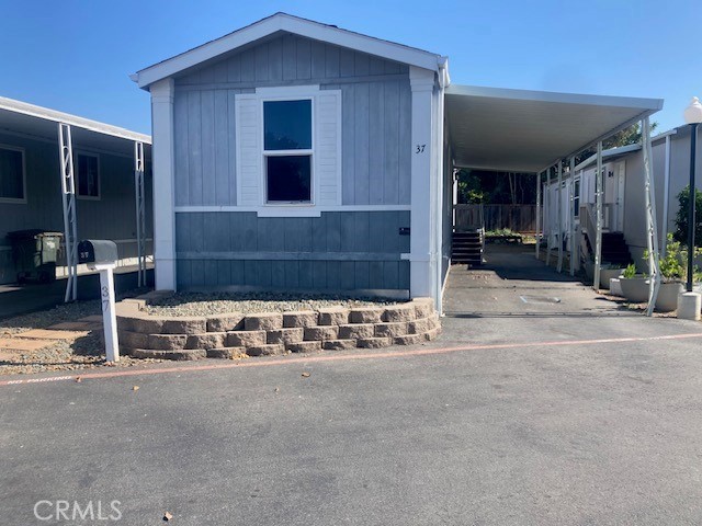 Home is in a mobile home in a mobile home park subdivision.
Price includes the house and lot.
The home has been rented and is in the process of refurbished.
Call for pictures of what the house is expected to look like after remodel.