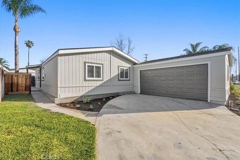 Photo of 700 E Washington St #82, Colton, CA 92324 (MLS # IV26056826)