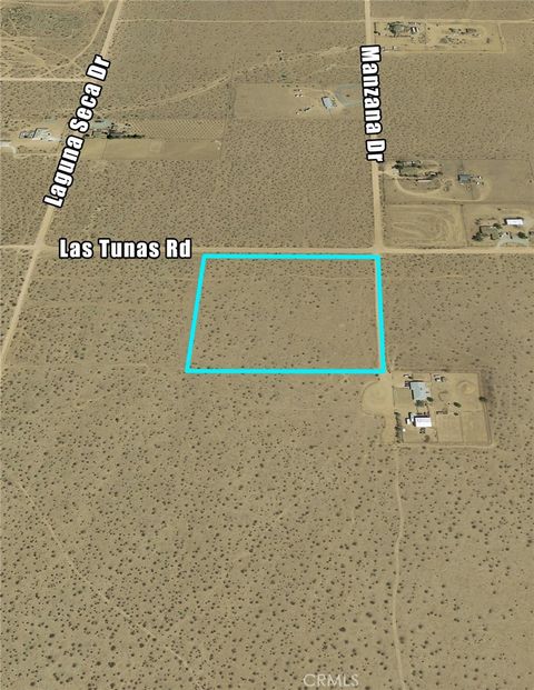 Photo of 0 Las Tunas Drive, Apple Valley, CA 92308 (MLS # HD25251499) Photo of 0 Las Tunas Drive, Apple Valley, CA 92308 (MLS # HD25251499)