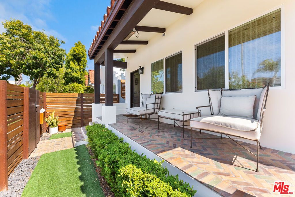 Photo of 1774 Washington Way, Venice, CA 90291 (MLS # 25538223)