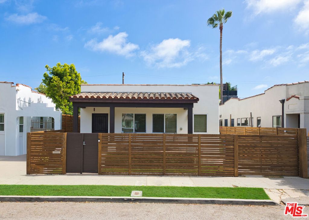 Photo of 1774 Washington Way, Venice, CA 90291 (MLS # 25538223)