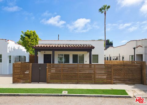 Photo of 1774 Washington Way, Venice, CA 90291 (MLS # 25538223) Photo of 1774 Washington Way, Venice, CA 90291 (MLS # 25538223)