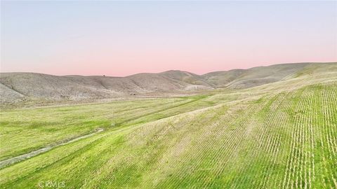 Tiny photo for 3780 S Gillis Canyon, Shandon, CA 93461 (MLS # NS25256733)