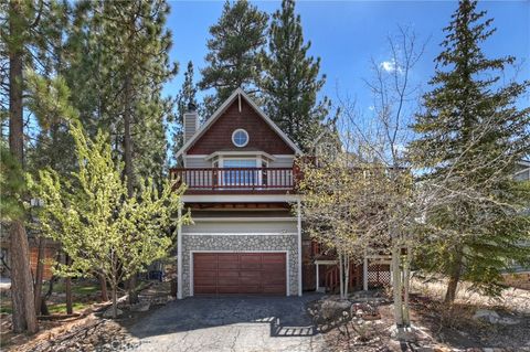 Photo of 40283 Lakeview Drive, Big Bear Lake, CA 92315 (MLS # IG25097237) Photo of 40283 Lakeview Drive, Big Bear Lake, CA 92315 (MLS # IG25097237)