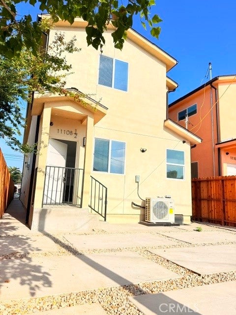 11108 S Avalon