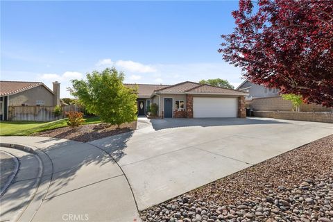 Photo of 39434 Basalt Court, Palmdale, CA 93551 (MLS # CV25096897)