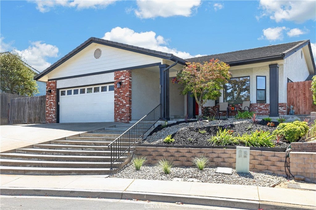 2939 Stardust Court