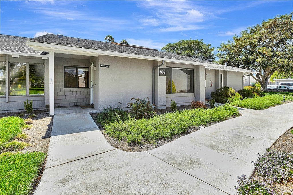 8566 Larkhall Circle 808B, Huntington Beach CA 92646
