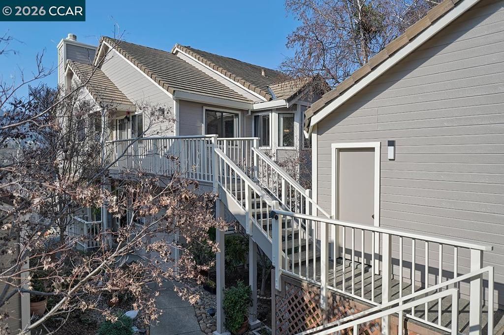 Photo of 5325 Terra Granada Dr Dr #1B, Walnut Creek, CA 94595 (MLS # 41121108)