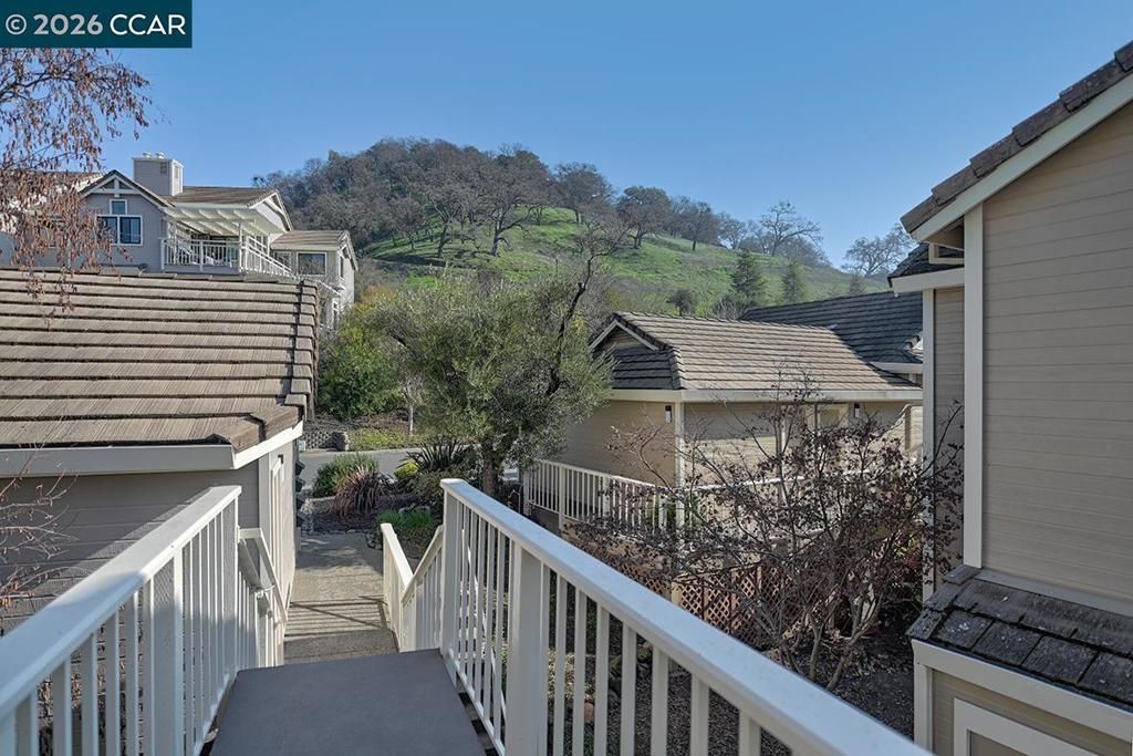 Photo of 5325 Terra Granada Dr Dr #1B, Walnut Creek, CA 94595 (MLS # 41121108)