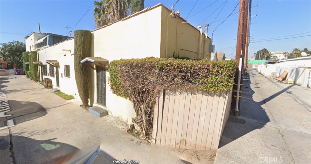 1208 N Saint Marys Court