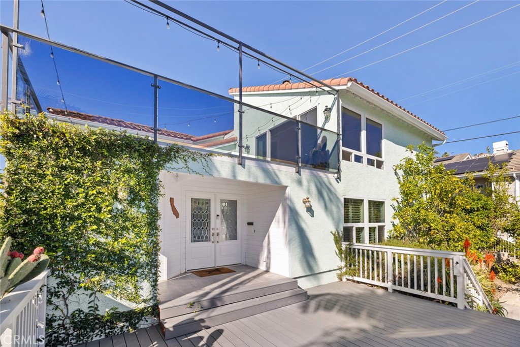 115 E Avenida Cornelio