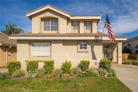 Photo of 945 Ferndale Dr, Corona, CA 92881 (MLS # IV25259447)
