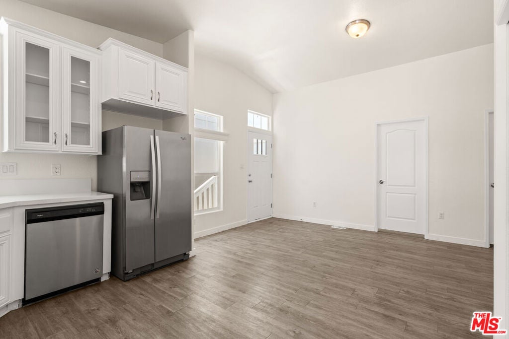8250 Lankershim Boulevard 30