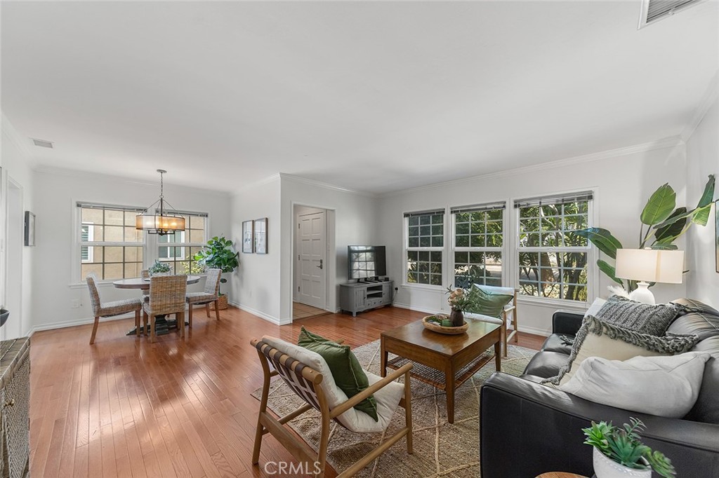 3748 Clark