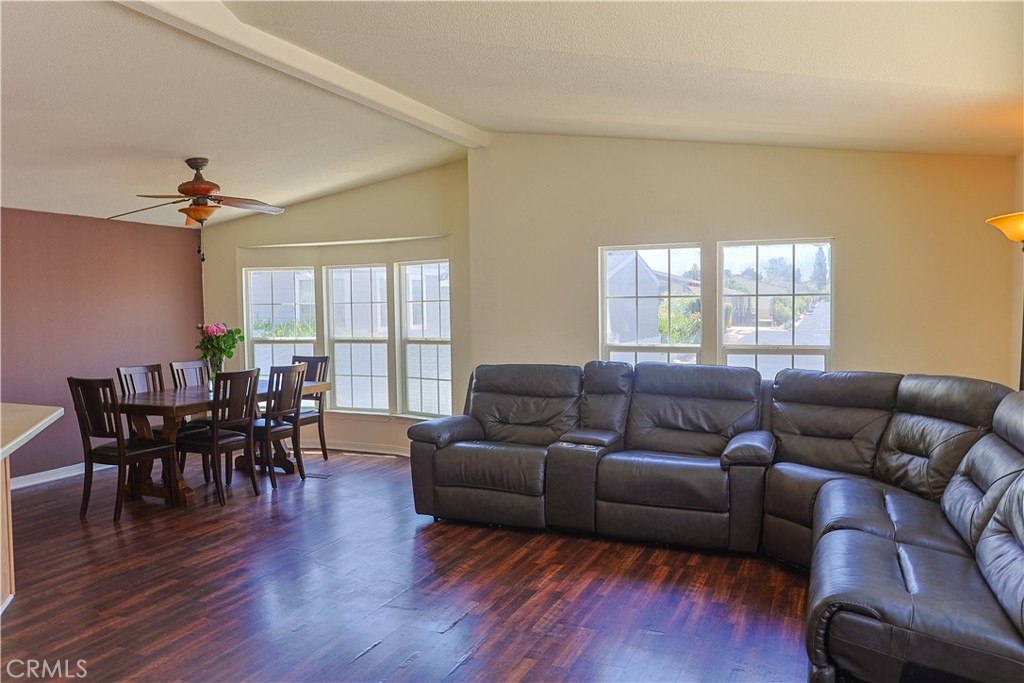 23301 Ridge Route 207