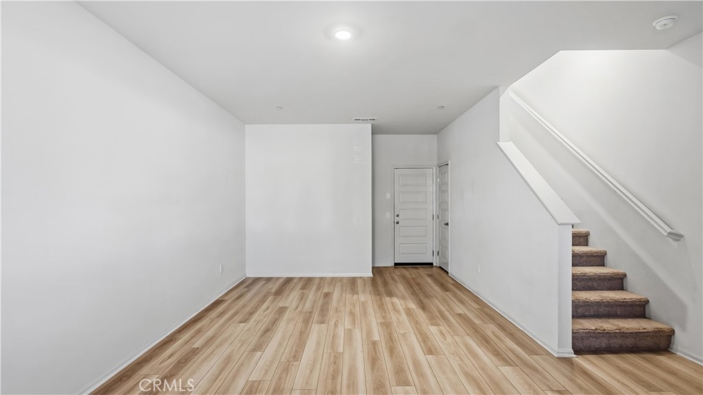 205 N Vincent 117