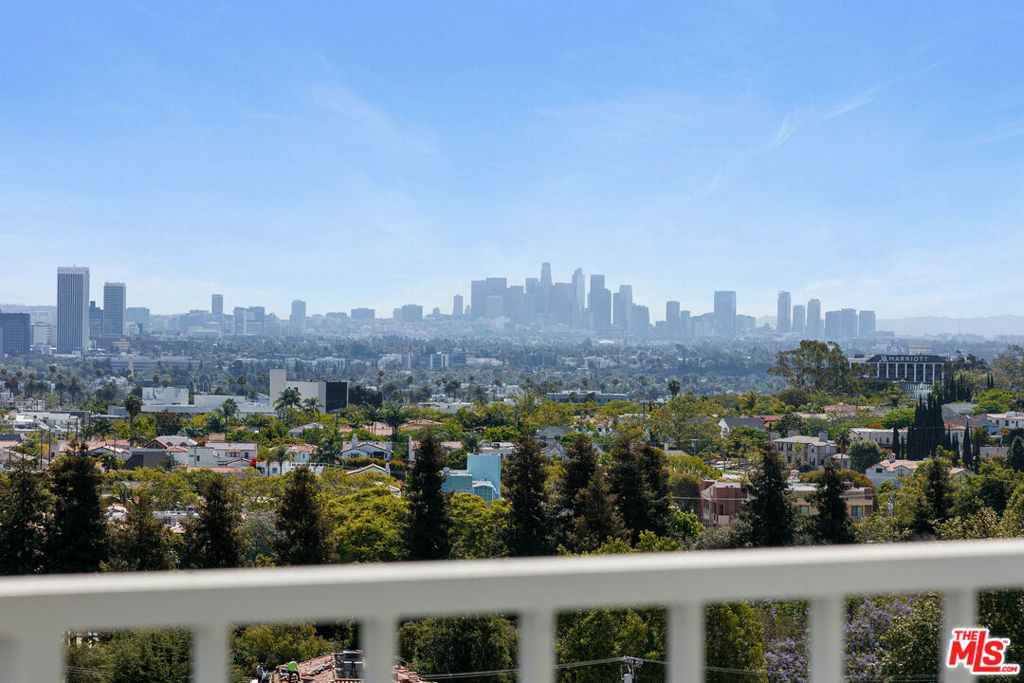 2160 Century Park East 804