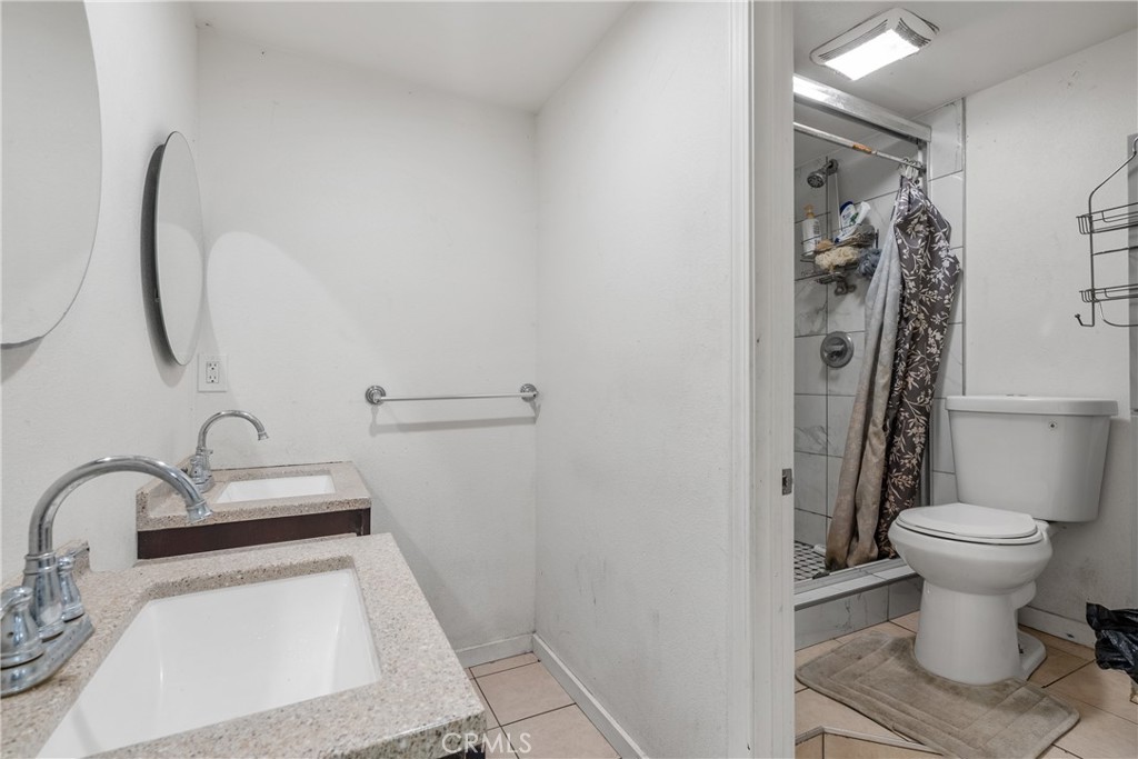 Riverside, California, 92506, United States, 4 Bedrooms Bedrooms, ,4 BathroomsBathrooms,Residential,Active,2041565