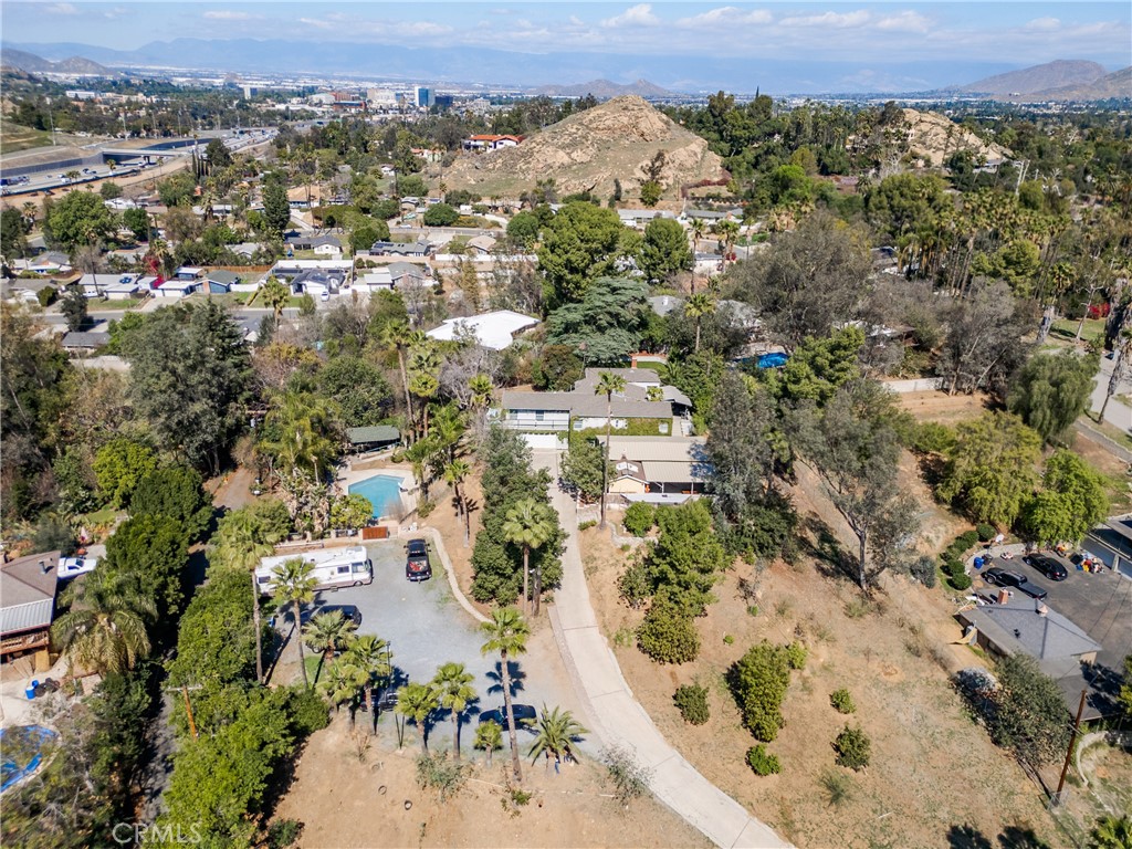 Riverside, California, 92506, United States, 4 Bedrooms Bedrooms, ,4 BathroomsBathrooms,Residential,Active,2041565