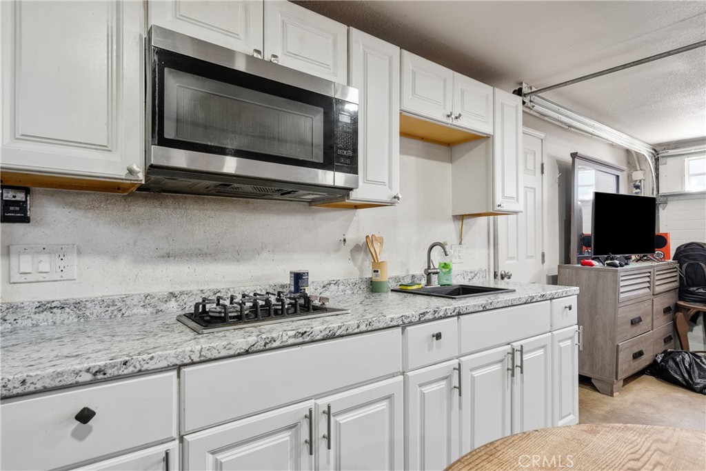Riverside, California, 92506, United States, 4 Bedrooms Bedrooms, ,4 BathroomsBathrooms,Residential,Active,2041565