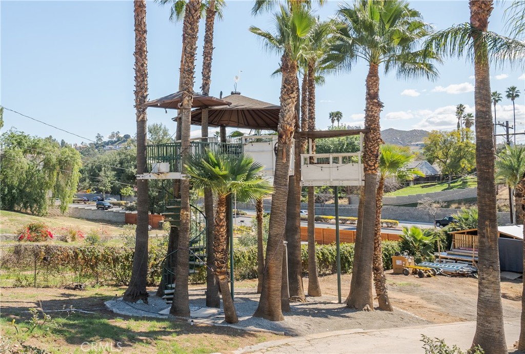 Riverside, California, 92506, United States, 4 Bedrooms Bedrooms, ,4 BathroomsBathrooms,Residential,Active,2041565