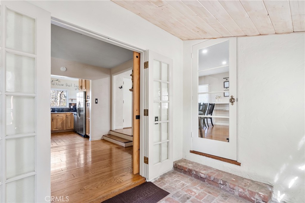 Riverside, California, 92506, United States, 4 Bedrooms Bedrooms, ,4 BathroomsBathrooms,Residential,Active,2041565