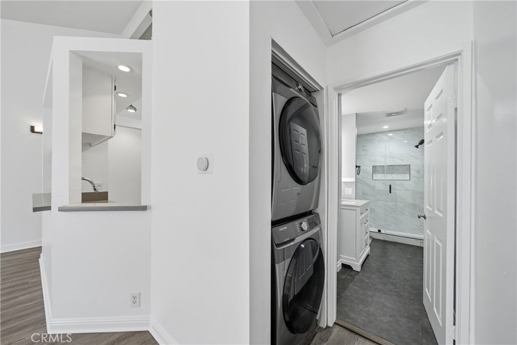 324 E Plymouth Street 21