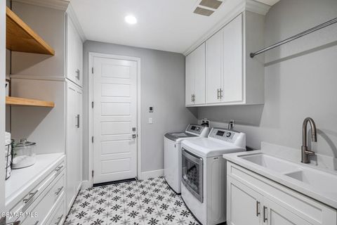 Tiny photo for 13148 Bent Grass Place, Moorpark, CA 93021 (MLS # 226000592)